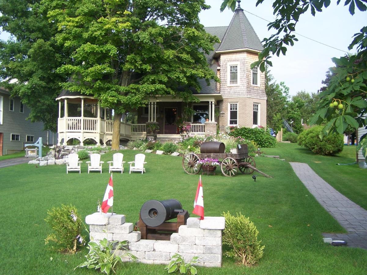 Creighton Manor Inn Bed&Breakfast Orillia Exterior foto