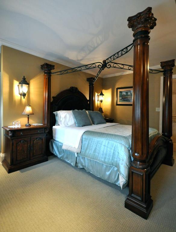 Creighton Manor Inn Bed&Breakfast Orillia Exterior foto